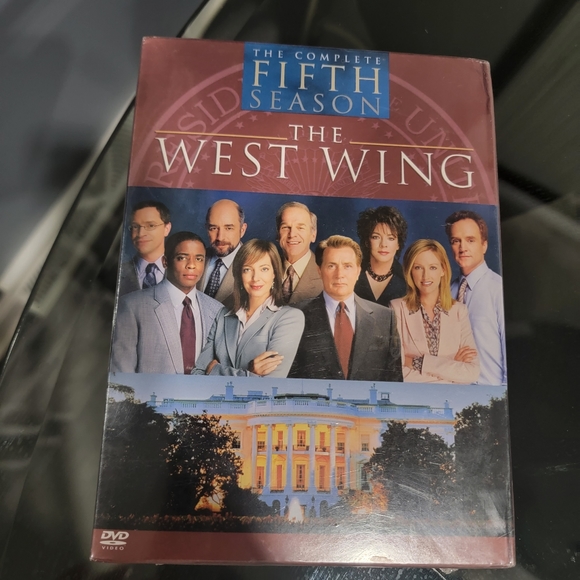 The West Wing.  Complete Fifth Season - Picture 4 of 4
